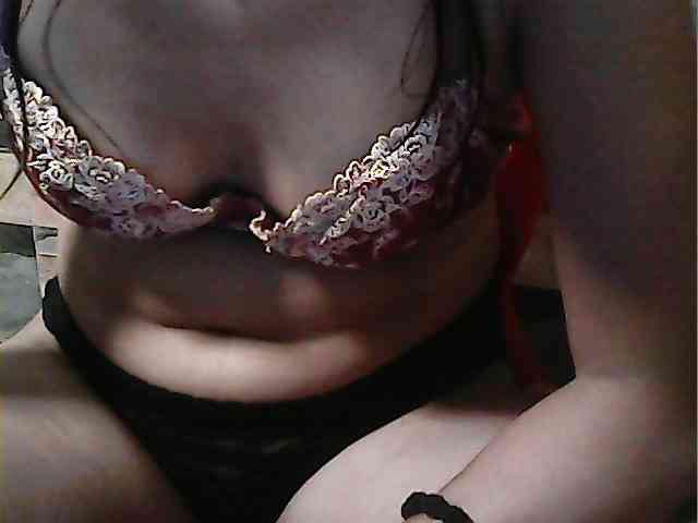 HornyNica webcam