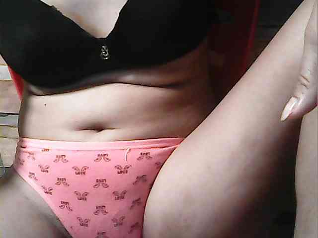 HornyNica webcam