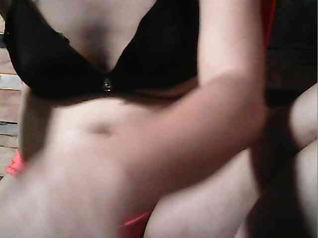 HornyNica webcam