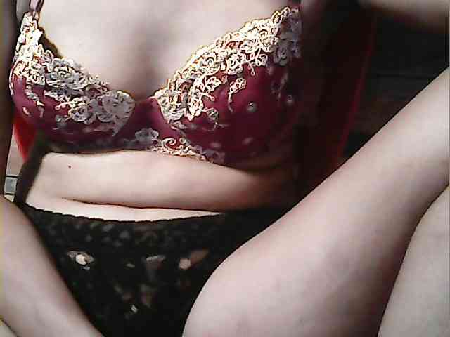 HornyNica webcam