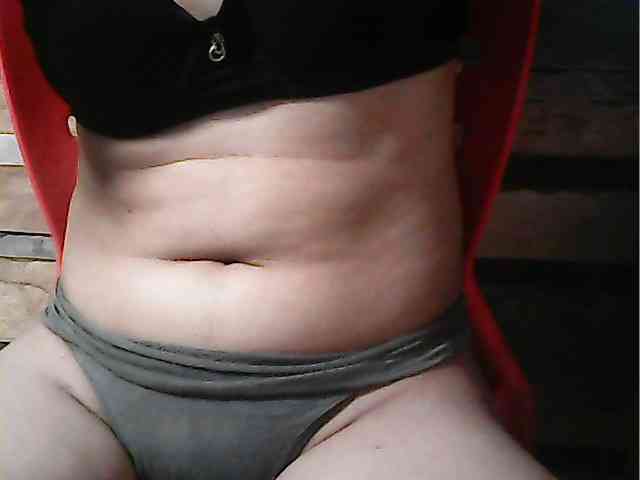 HornyNica webcam