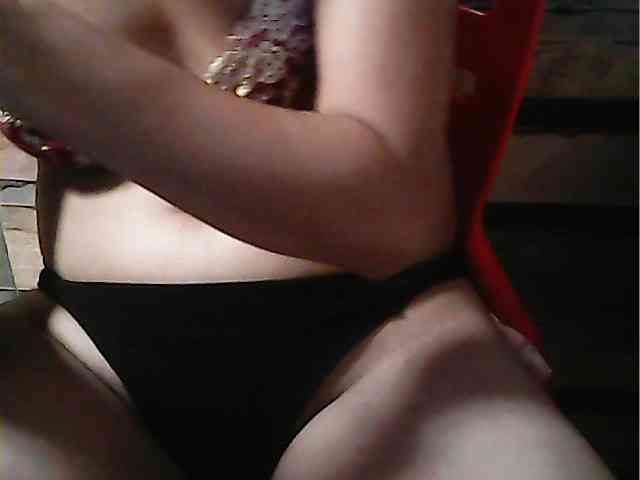 HornyNica webcam