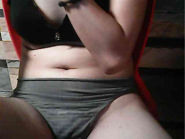 HornyNica webcam