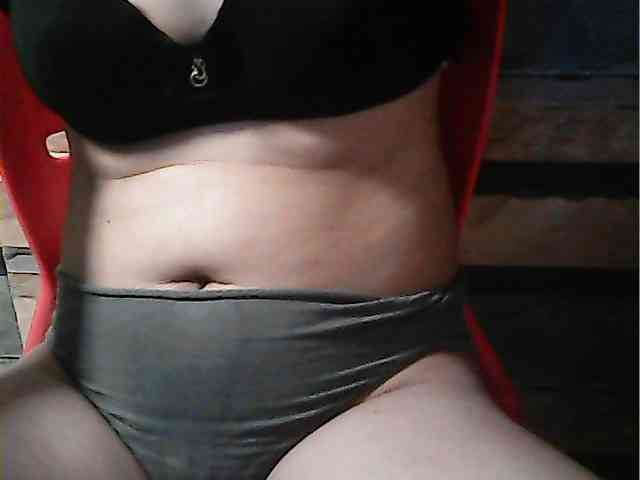 HornyNica webcam