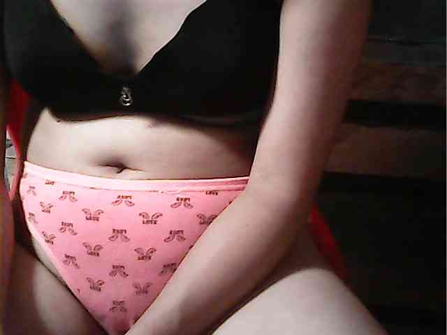 HornyNica webcam