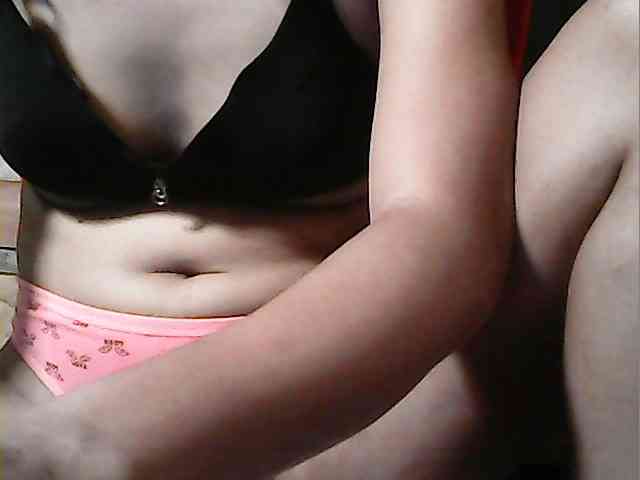 HornyNica webcam