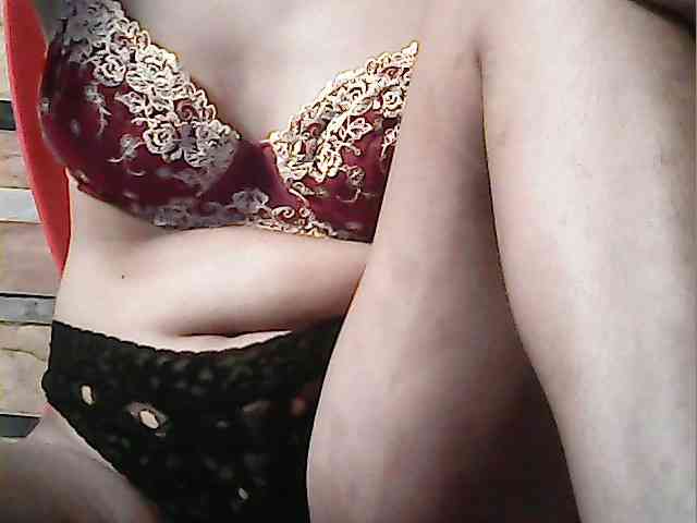 HornyNica webcam