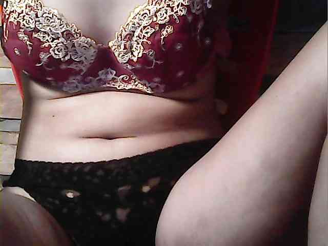 HornyNica webcam