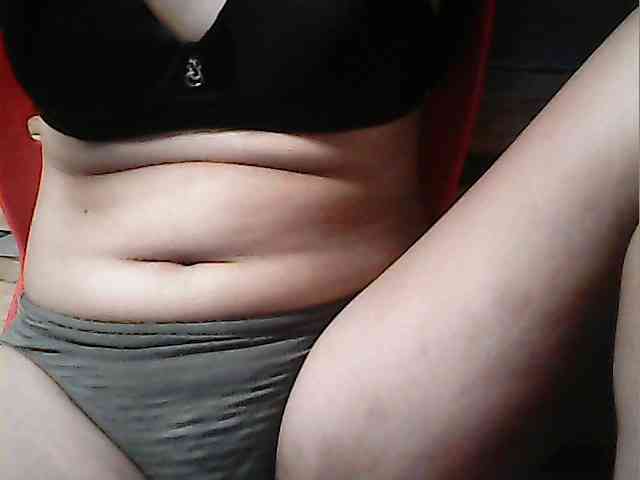 HornyNica webcam