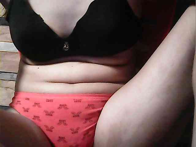 HornyNica webcam