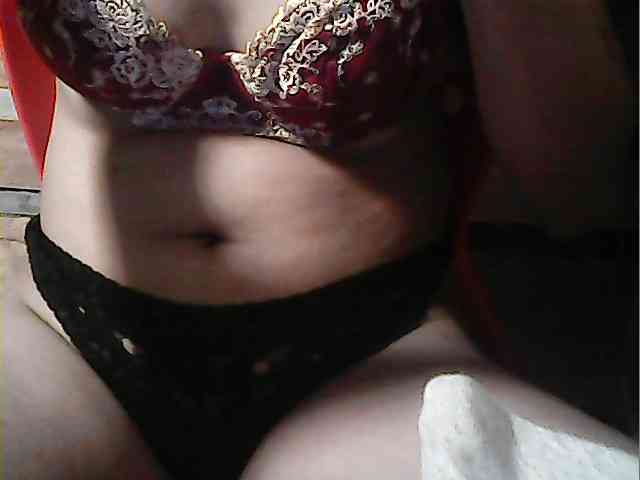 HornyNica webcam