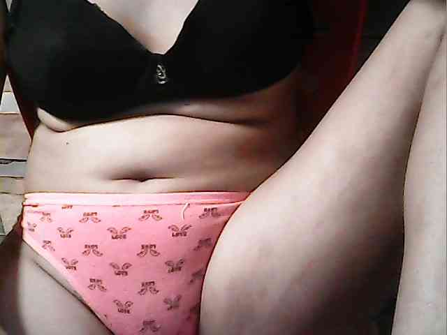 HornyNica webcam