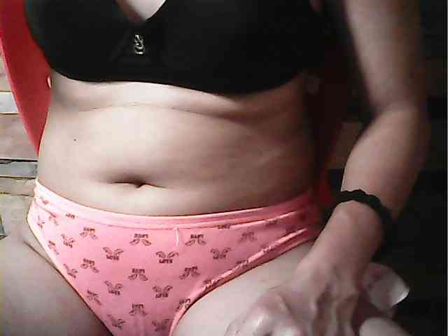 HornyNica webcam