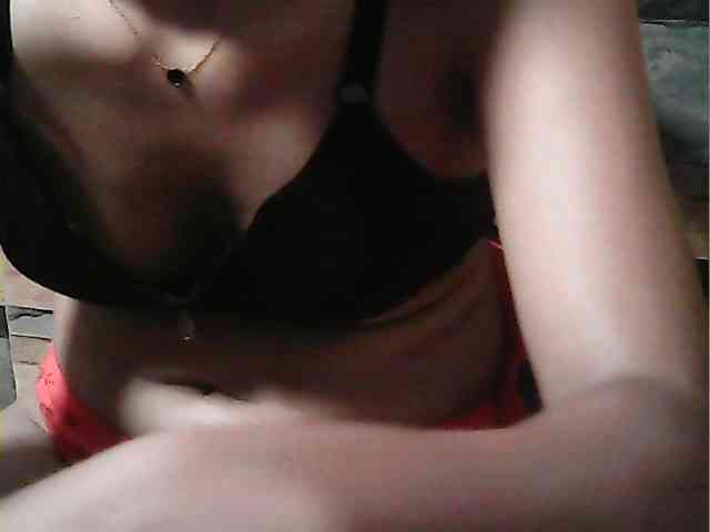 HornyNica webcam