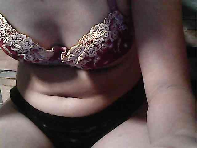HornyNica webcam
