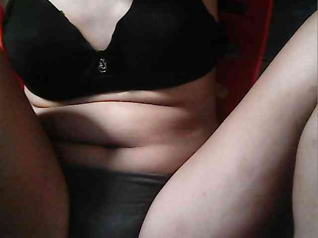 HornyNica webcam