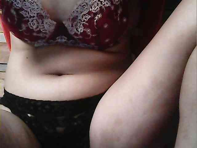 HornyNica webcam