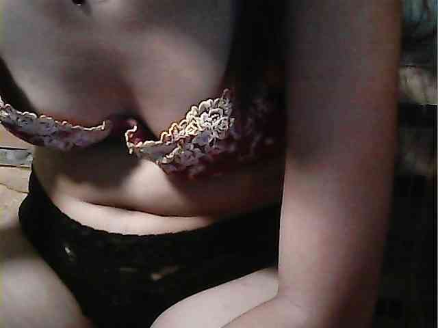 HornyNica webcam