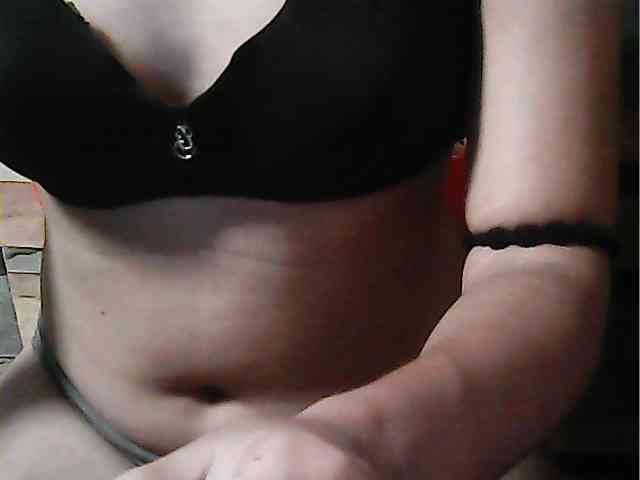 HornyNica webcam