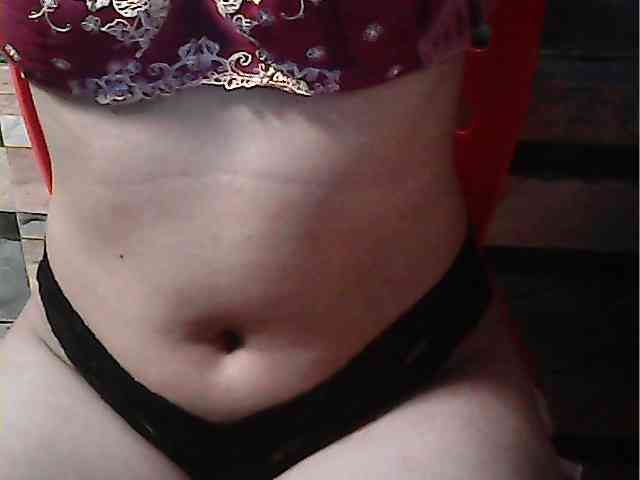 HornyNica webcam