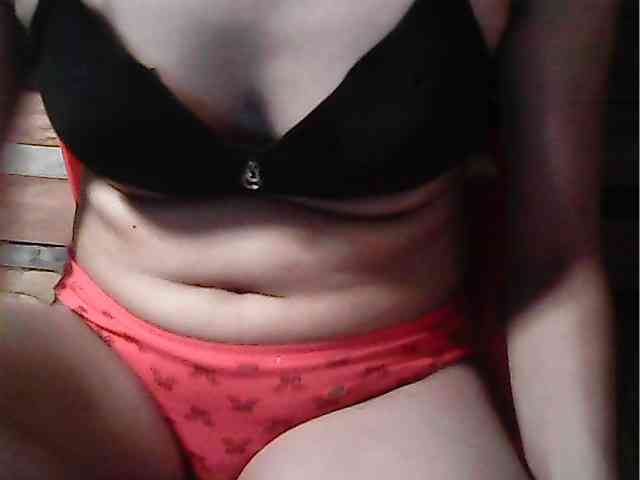 HornyNica webcam