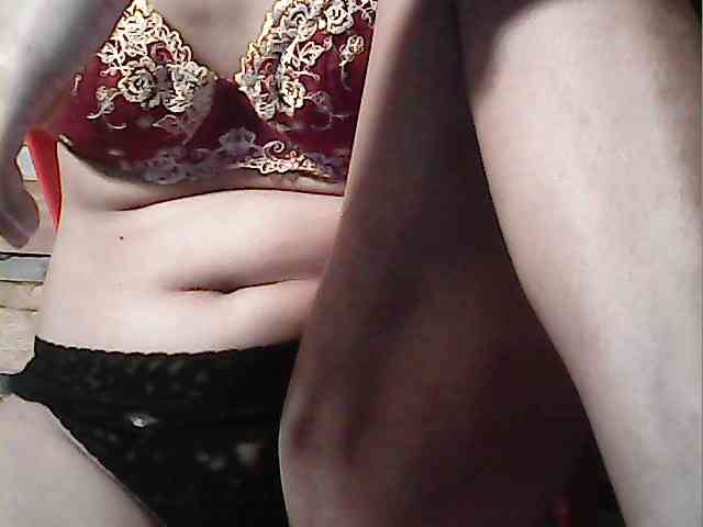 HornyNica webcam