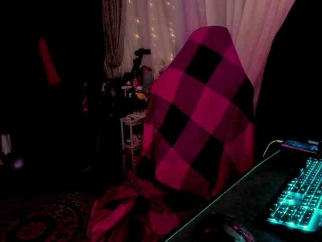 miss-asmodeus webcam