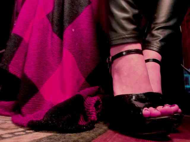 miss-asmodeus webcam