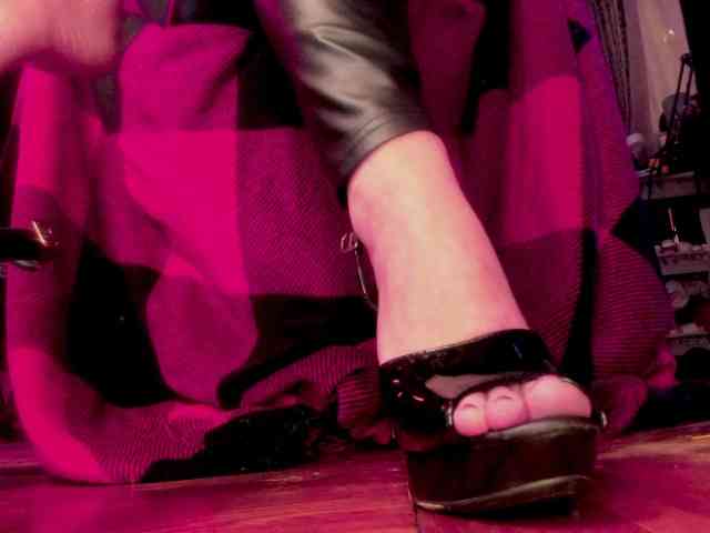 miss-asmodeus webcam