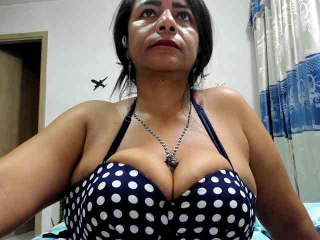 diana_coffee webcam
