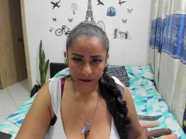 diana_coffee webcam