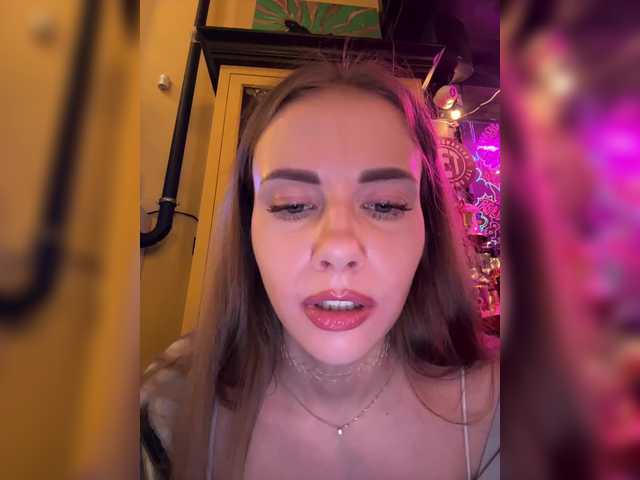 -VikkiL0vesCheese-