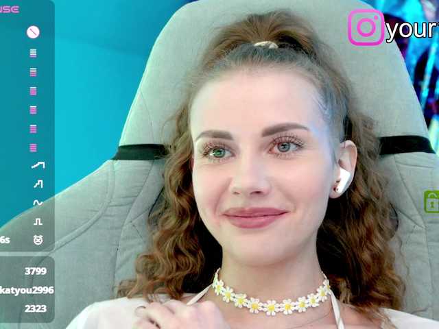 VikkiExtraCheese webcam
