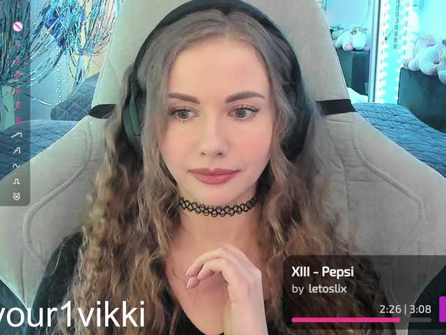 -VikkiL0vesCheese-