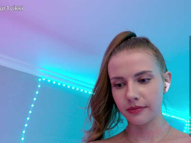 Entra en el chat con el modelo VikkiExtraCheese VikkiExtraCheese