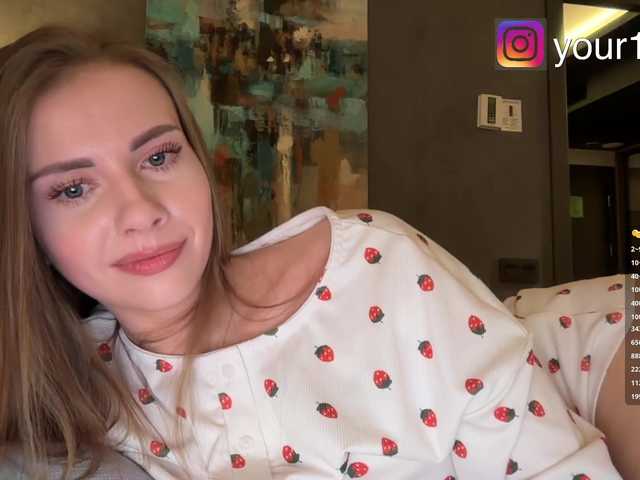 Vai a chattare su VikkiExtraCheese VikkiExtraCheese