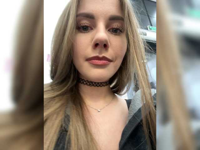 Vai a chattare su VikkiExtraCheese VikkiExtraCheese
