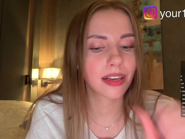 Vai a chattare su VikkiExtraCheese VikkiExtraCheese