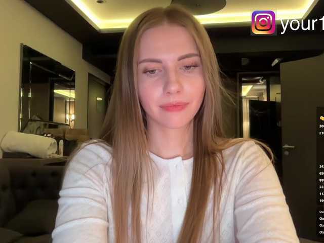 Accedi alla chat con il nickname VikkiExtraCheese VikkiExtraCheese