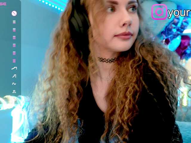 -VikkiL0vesCheese-
