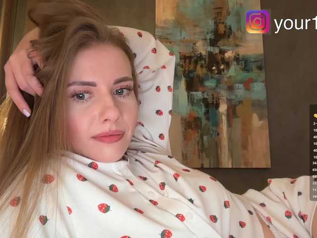 Entra en el chat con el modelo VikkiExtraCheese VikkiExtraCheese