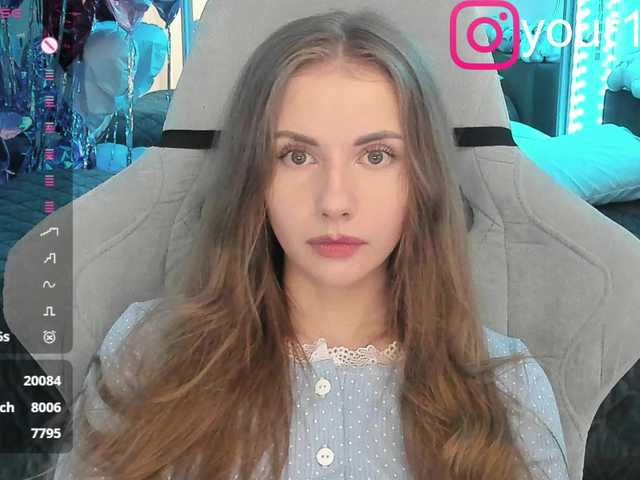 VikkiExtraCheese webcam