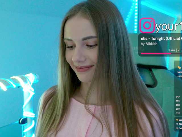 Vai a chattare su VikkiExtraCheese VikkiExtraCheese