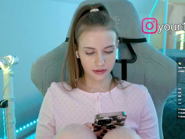 Entra en el chat con el modelo VikkiExtraCheese VikkiExtraCheese