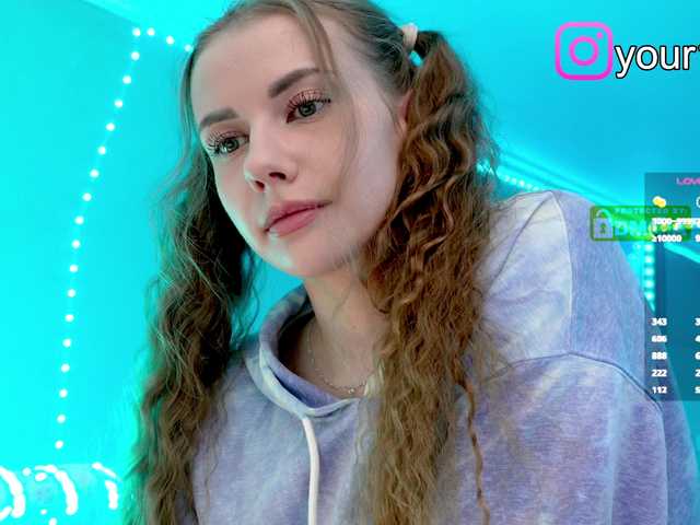VikkiExtraCheese webcam