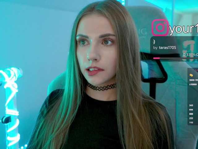 Accedi alla chat con il nickname VikkiExtraCheese VikkiExtraCheese