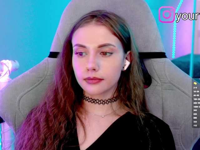 VikkiExtraCheese webcam