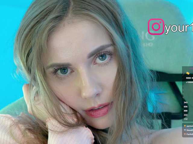 Accedi alla chat con il nickname VikkiExtraCheese VikkiExtraCheese