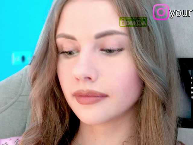 VikkiExtraCheese webcam