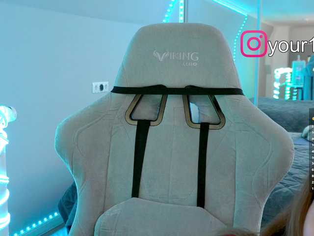 Entra en el chat con el modelo VikkiExtraCheese VikkiExtraCheese